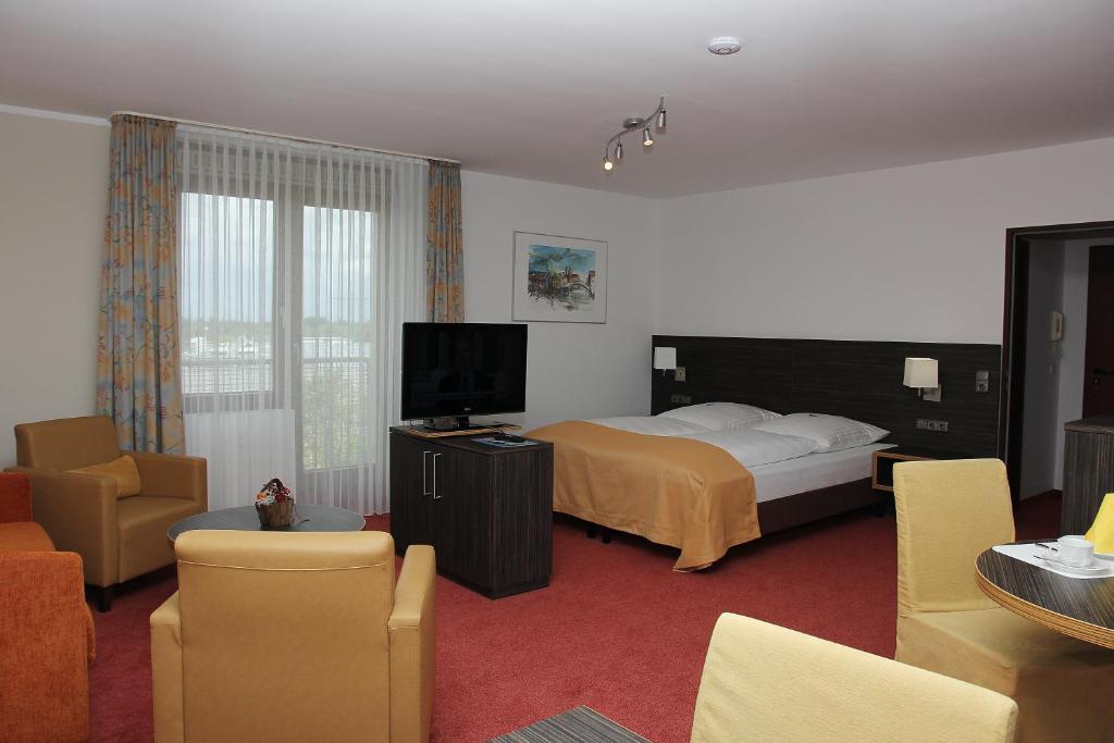 Studio Apartment (2 Adults)